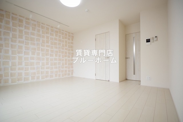 居室・リビング　10.2帖の洋室です！