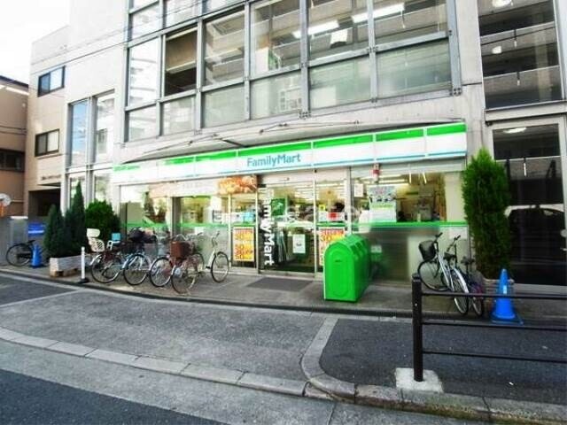 コンビニ　ファミリーマート豊崎二丁目店（コンビニ）まで191m