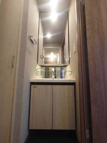 洗面設備　別部屋の参考写真です。