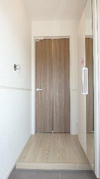 玄関　大きな姿見付の下駄箱がある玄関♪（イメージ）