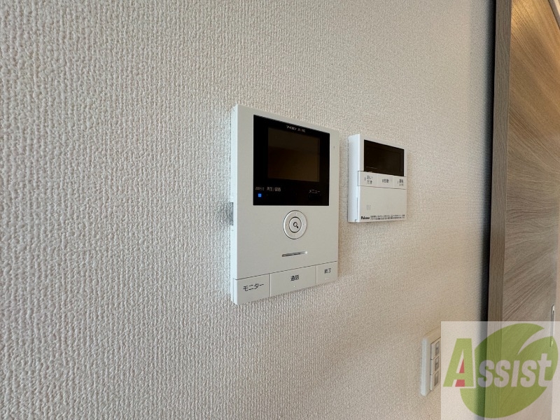 セキュリティ　ＴＶモニター付インターホンです。来客者の顔が見えるので安心！