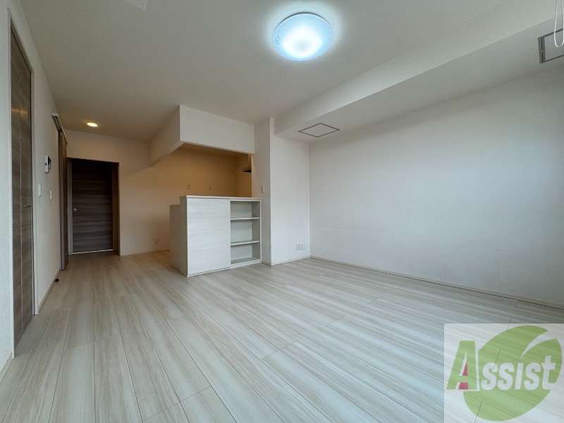 居室・リビング　広くてキレイなお部屋が広がっていて、充実した生活が送れそう。