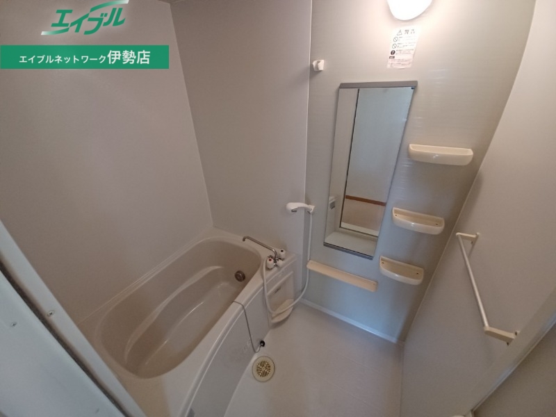 バス・シャワールーム　反転タイプ参考写真