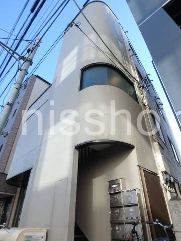 建物外観　コンビニ徒歩２分！４階建てマンション！