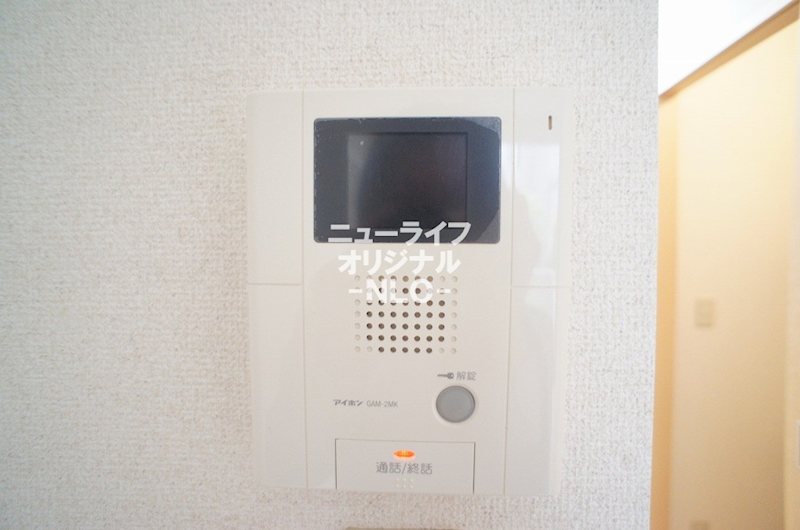 セキュリティ　事前に訪問者を目視できるTVモニターホン付☆