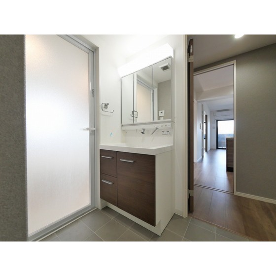 洗面設備　別部屋の写真です。