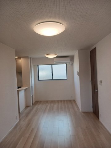 居室・リビング　使いやすい居間です