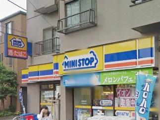 コンビニ　ミニストップ 赤羽南店（コンビニ）まで743m
