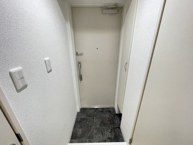 玄関　※別階5号室参照
