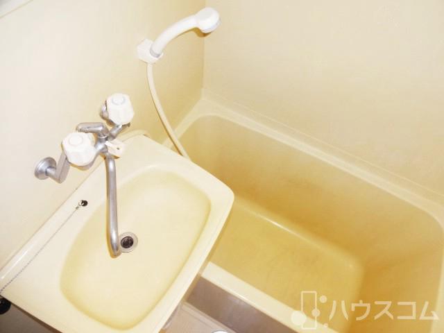 バス・シャワールーム　ゆっくり疲れをとってください♪