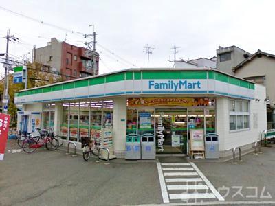 コンビニ　ファミリーマート 花岡十三元今里店（コンビニ）まで80m
