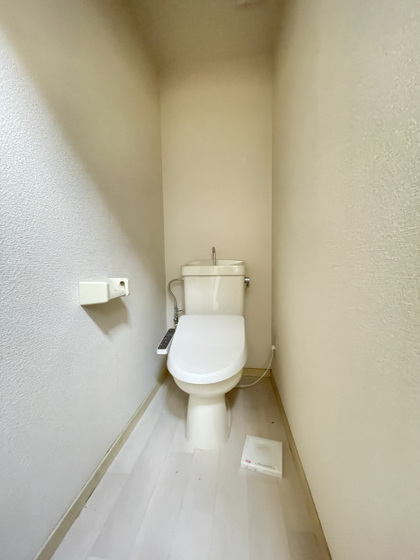 トイレ　※別部屋の写真です