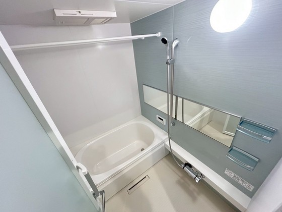 バス・シャワールーム　※別部屋の写真です
