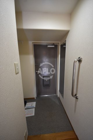 玄関　サンファースト京橋　玄関