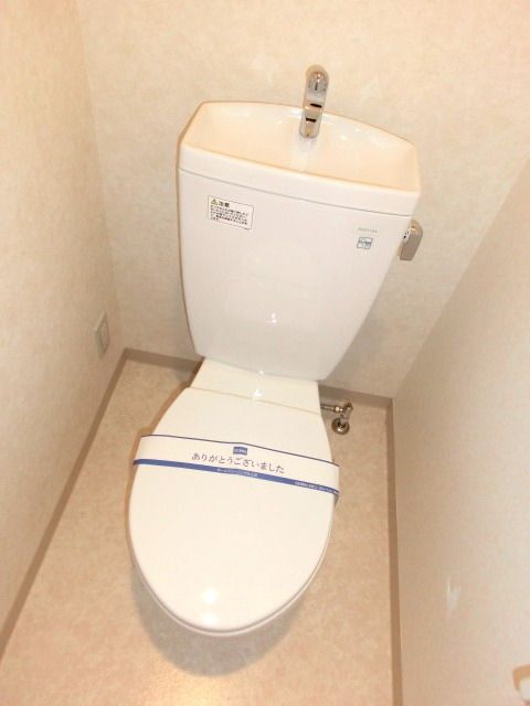 トイレ　洋式のトイレ