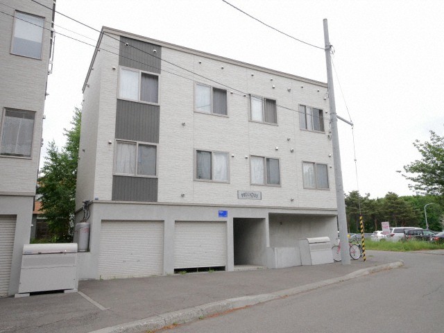 建物外観　☆物件名【プレシャス２３番館】とお伝えください！