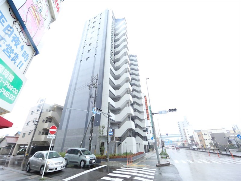 建物外観　外観　オートロック付　宅配ＢＯＸ　防犯カメラ有り