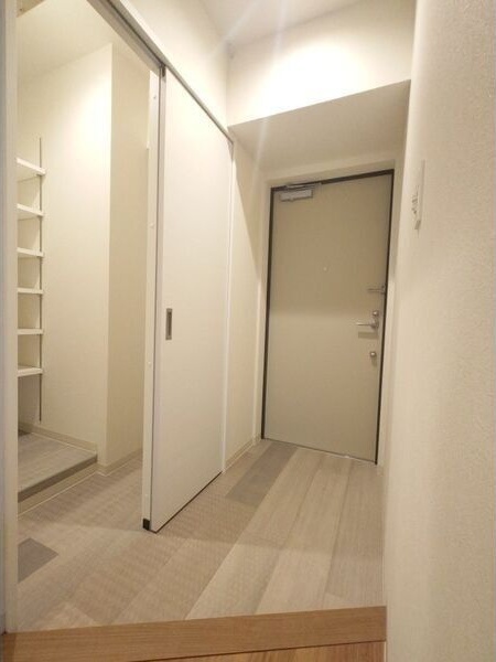 玄関　名古屋で一番初期費用の安い賃貸専門の不動産会社です(^^)