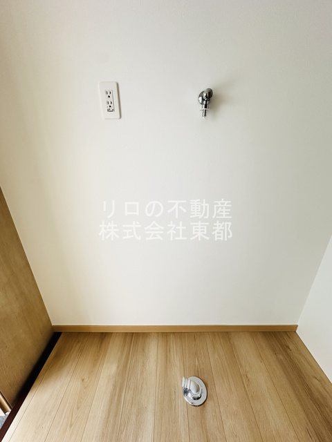 その他　洗濯機置き場は室内にあるので雨に濡れる心配はありません。