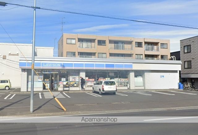 コンビニ　ローソン（コンビニ）まで356m