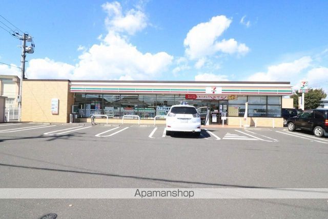 コンビニ　セブンイレブン（コンビニ）まで296m