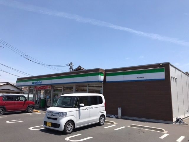 コンビニ　ファミリーマート新福店（コンビニ）まで500m