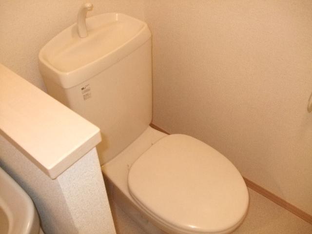 トイレ　清潔感のあるトイレ