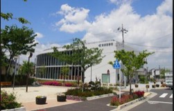 図書館　江戸川区立東部図書館（図書館）まで1207m