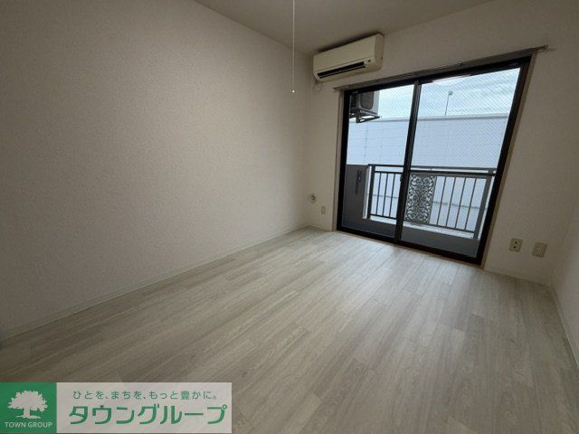 第3ホソブチハイツの居間写真