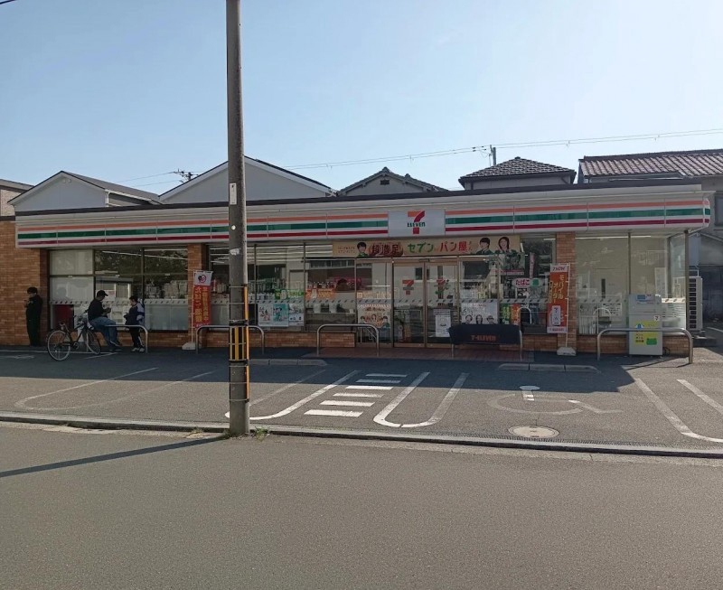 コンビニ　セブンイレブン 堺出島町3丁店（コンビニ）まで542m