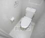 トイレ　トイレのカラーもホワイトに統一。なんともおしゃれ