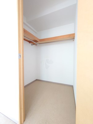 収納　コート・イシハラ