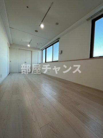 地下鉄桜通線 高岳駅 徒歩6分 18階建 築19年の居間写真