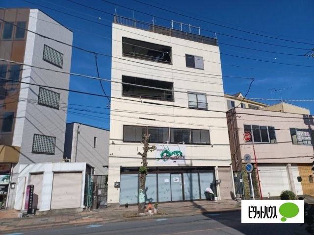 岡部ビル3F・4F貸家の外観写真