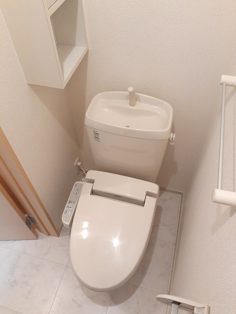 トイレ　トイレ
