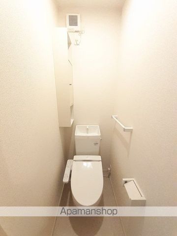 ＪＲ日豊本線 鶴崎駅 バス乗車時間：13分 最寄りバス停で下車 徒歩6分 2階建 築10年のトイレ写真