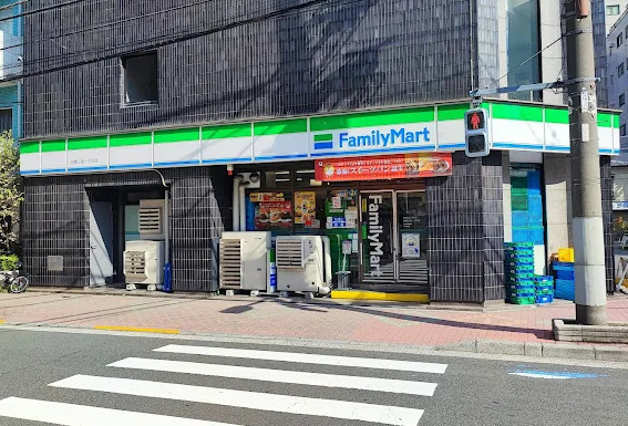 コンビニ　ファミリーマート 台東三筋一丁目店（コンビニ）まで213m