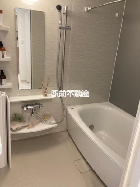 バス・シャワールーム　写真は別部屋