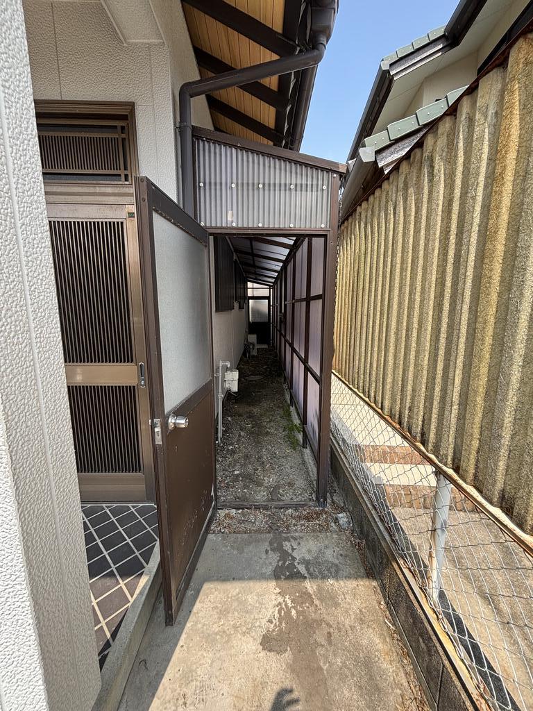 長太新町3丁目貸家の外観写真