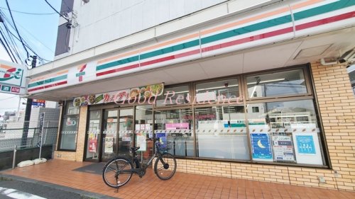 コンビニ　セブンイレブン梶ケ谷大塚店（コンビニ）まで3821m