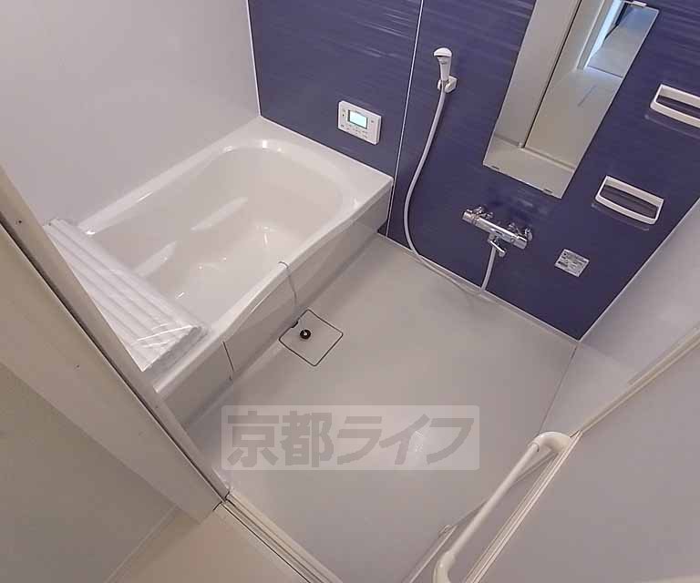 バス・シャワールーム　ゆったりサイズです