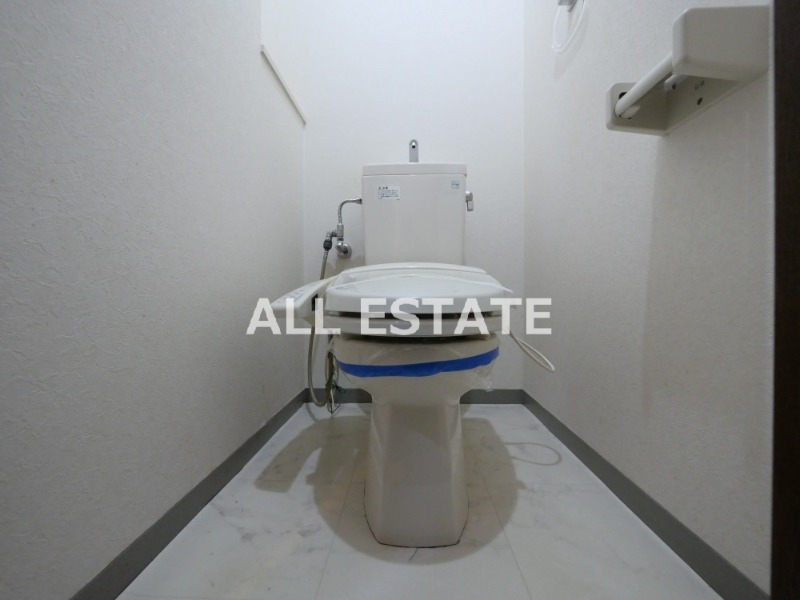 ＪＲ大阪環状線 玉造駅 徒歩4分 7階建 築25年のトイレ写真