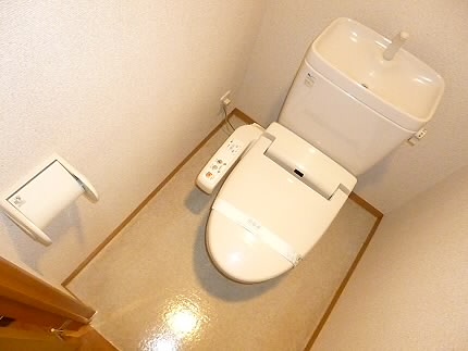 京王線 笹塚駅 徒歩13分 9階建 築23年のトイレ写真