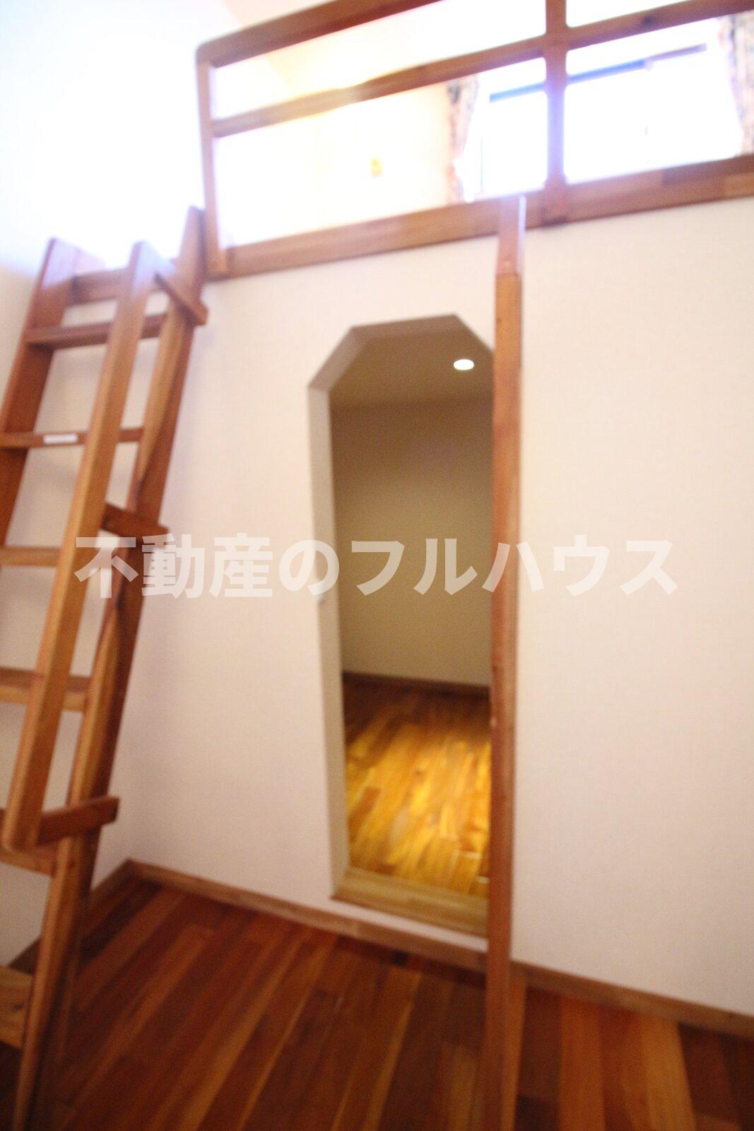収納　写真は別室