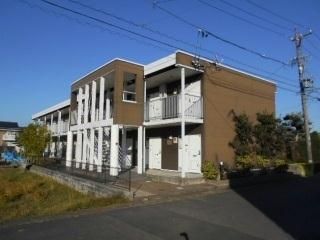 羽島市福寿町間島のアパートの建物外観