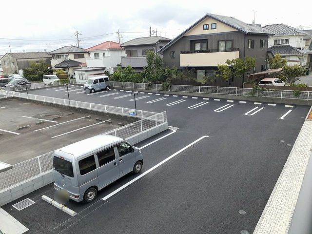 【ＧＲＥＥＮ　IIの駐車場】