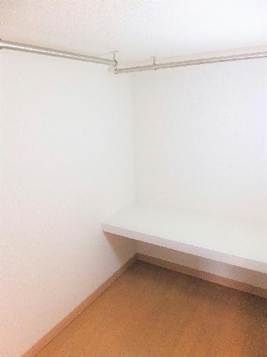 収納　ベッド下収納