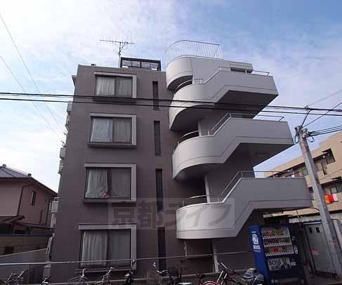 【カサ・ペルダーニョの建物外観】