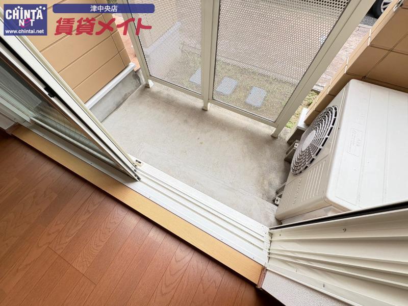 バルコニー　同型参考写真