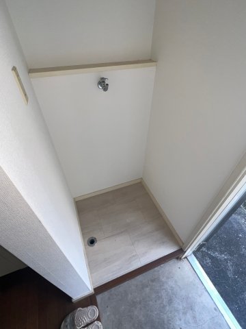 その他設備　室内に洗濯機置き場がございます。